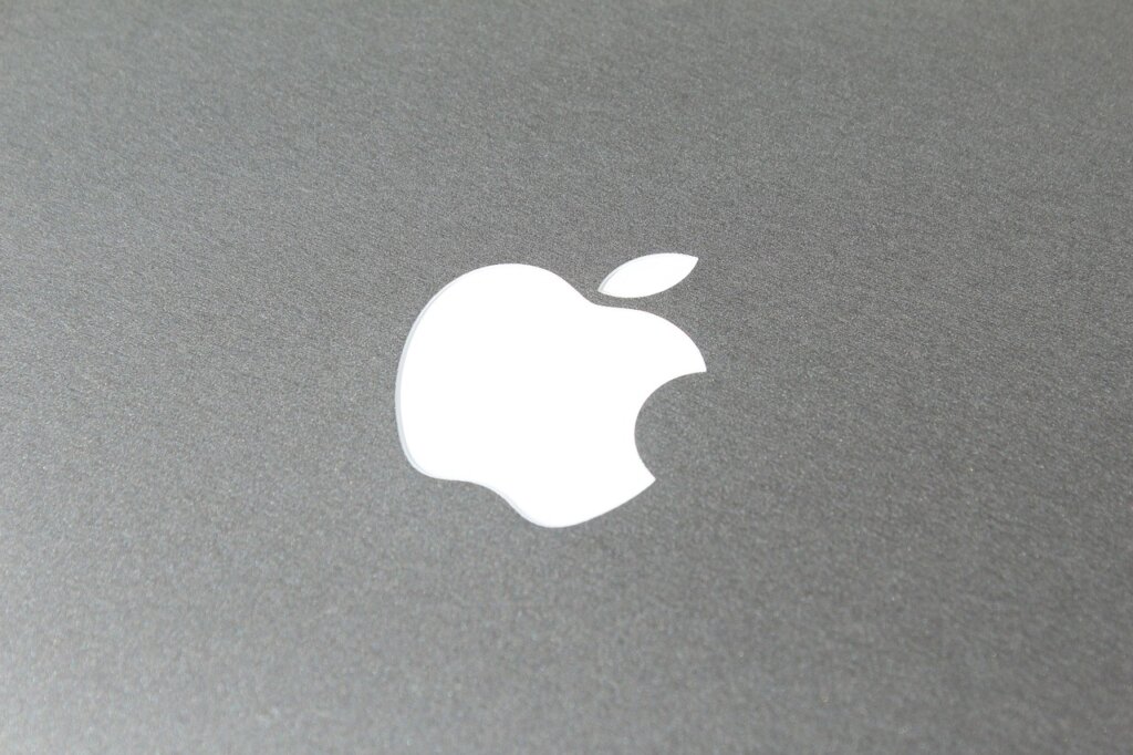 Apple logo aesthetically pleasing