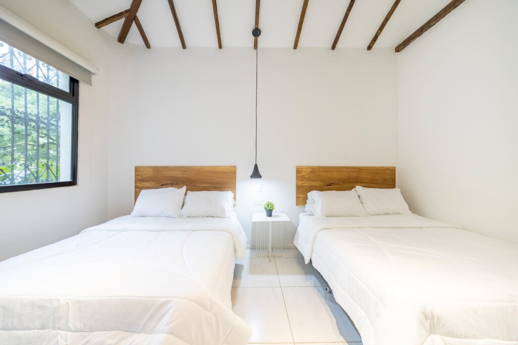 Bedroom minimalism double beds